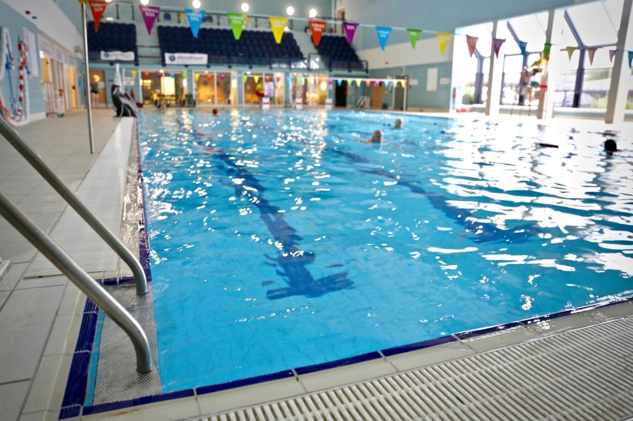 איילסברי The Olympic Lodge מראה חיצוני תמונה